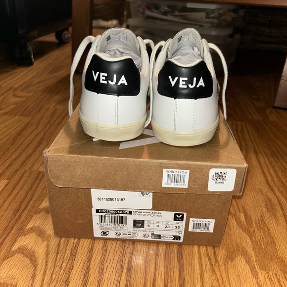 VEJA Esplar Sneaker (Unisex) - Picture 8 of 13